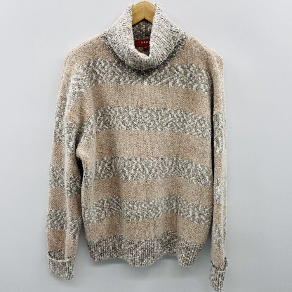 Net.153 Womens Size Large Soft Fuzzy Long Sleeve Turtleneck Sweater in Brown